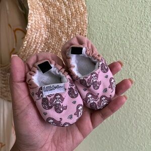 Little Cay Cam infant moccasins • size 2 (4”)